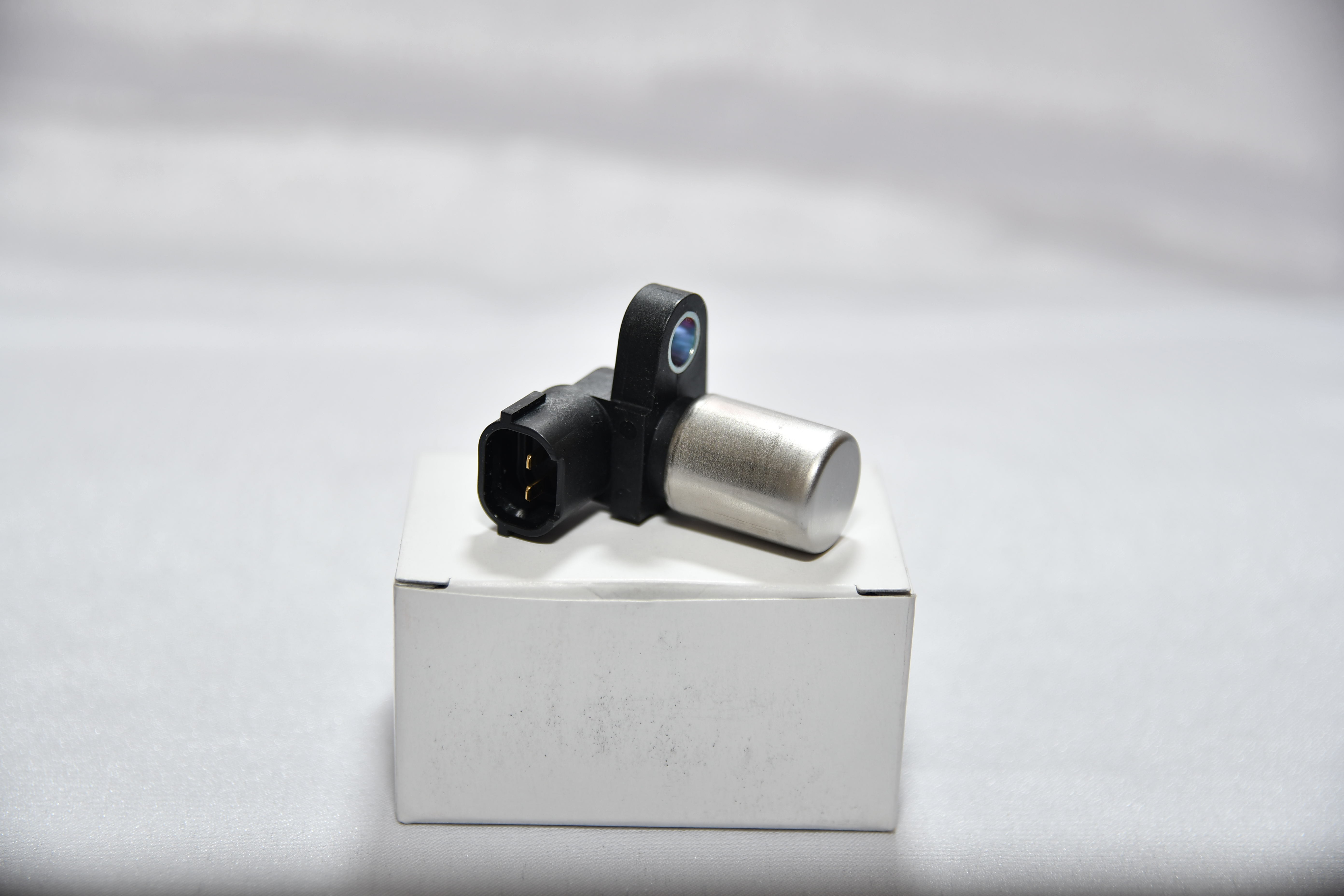 Japanese Subaru Crankshaft Sensor