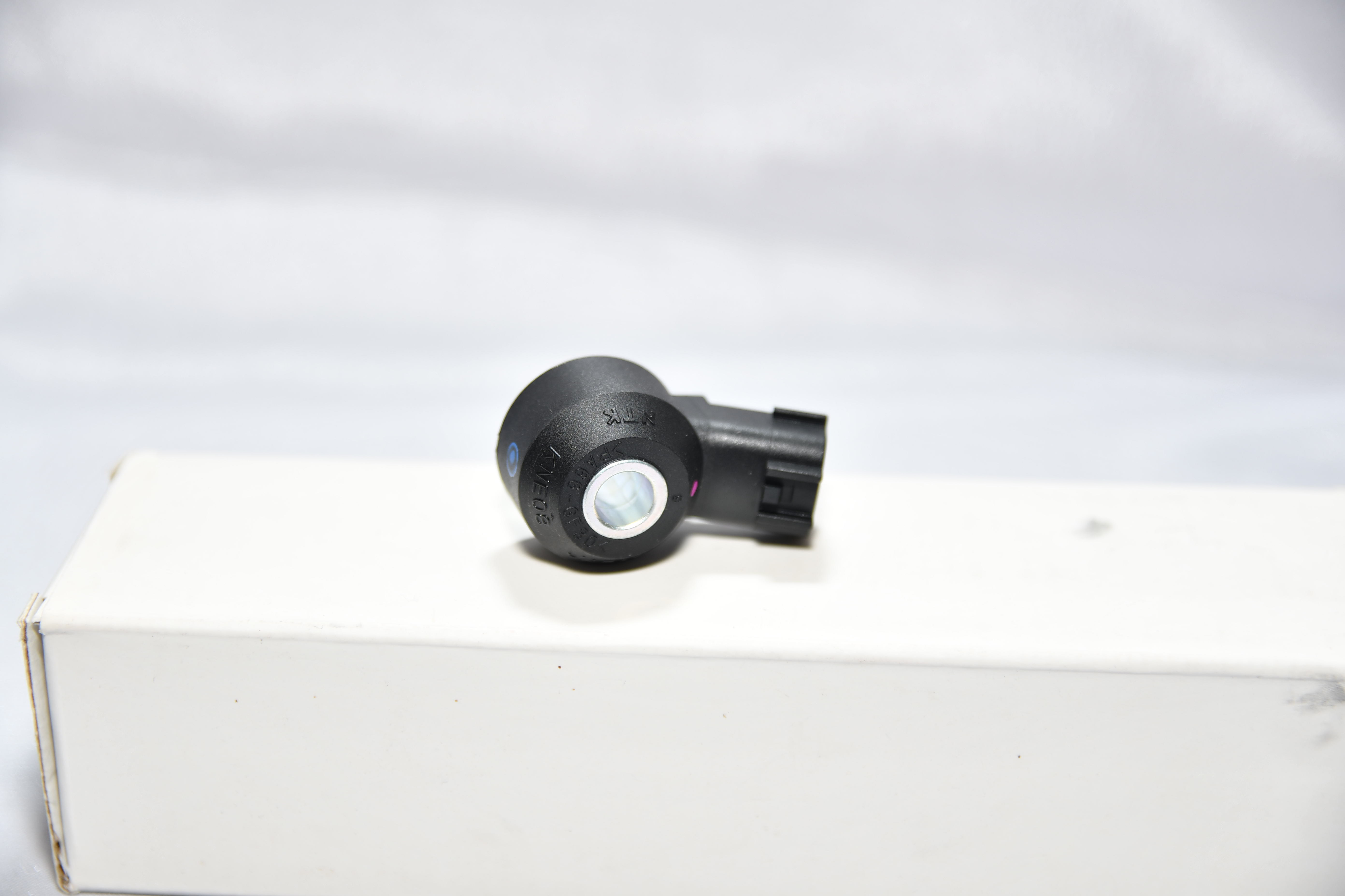 Japanese Nissan Knock Sensor