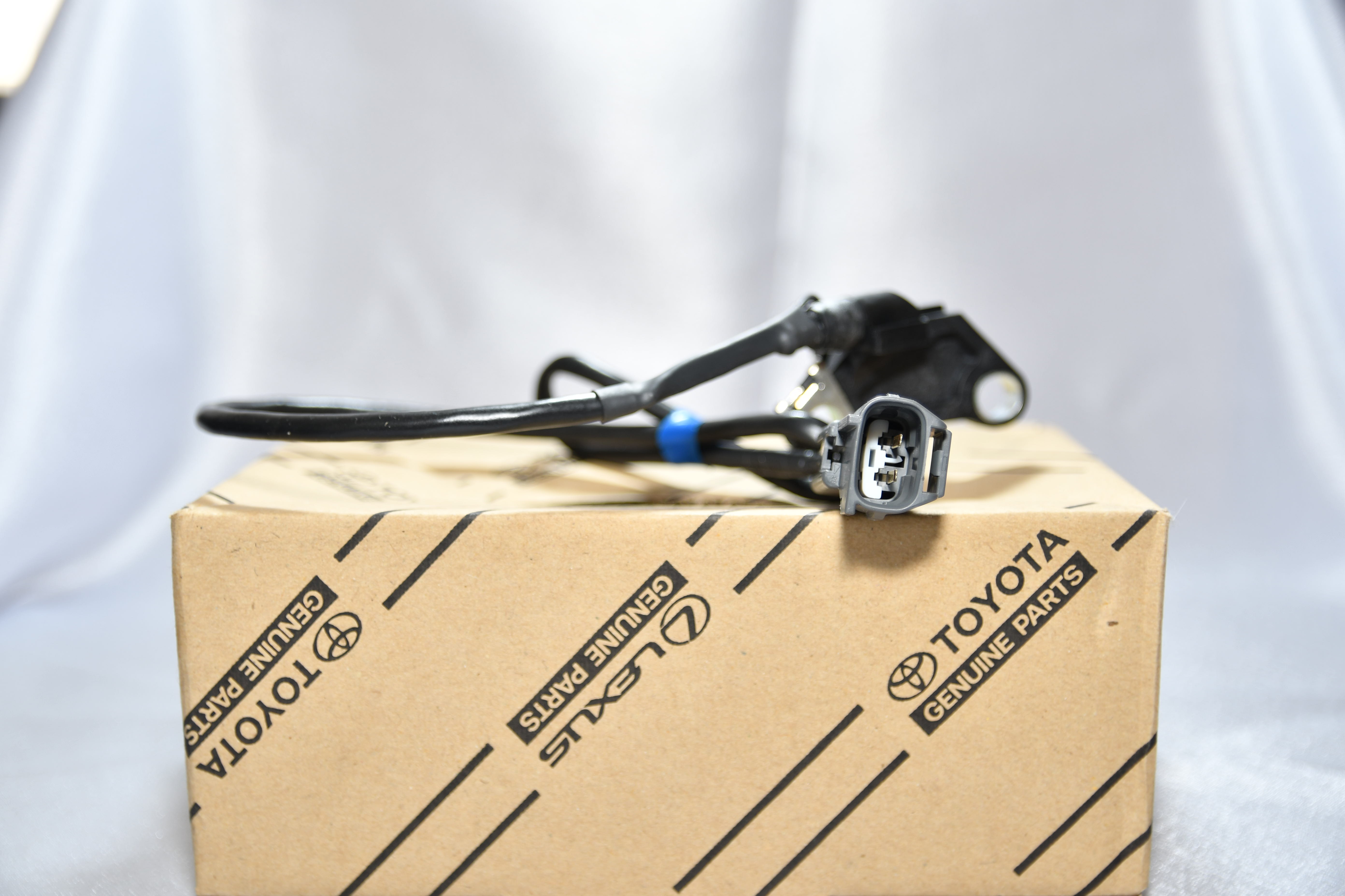 Japanese Toyota Crankshaft Sensor