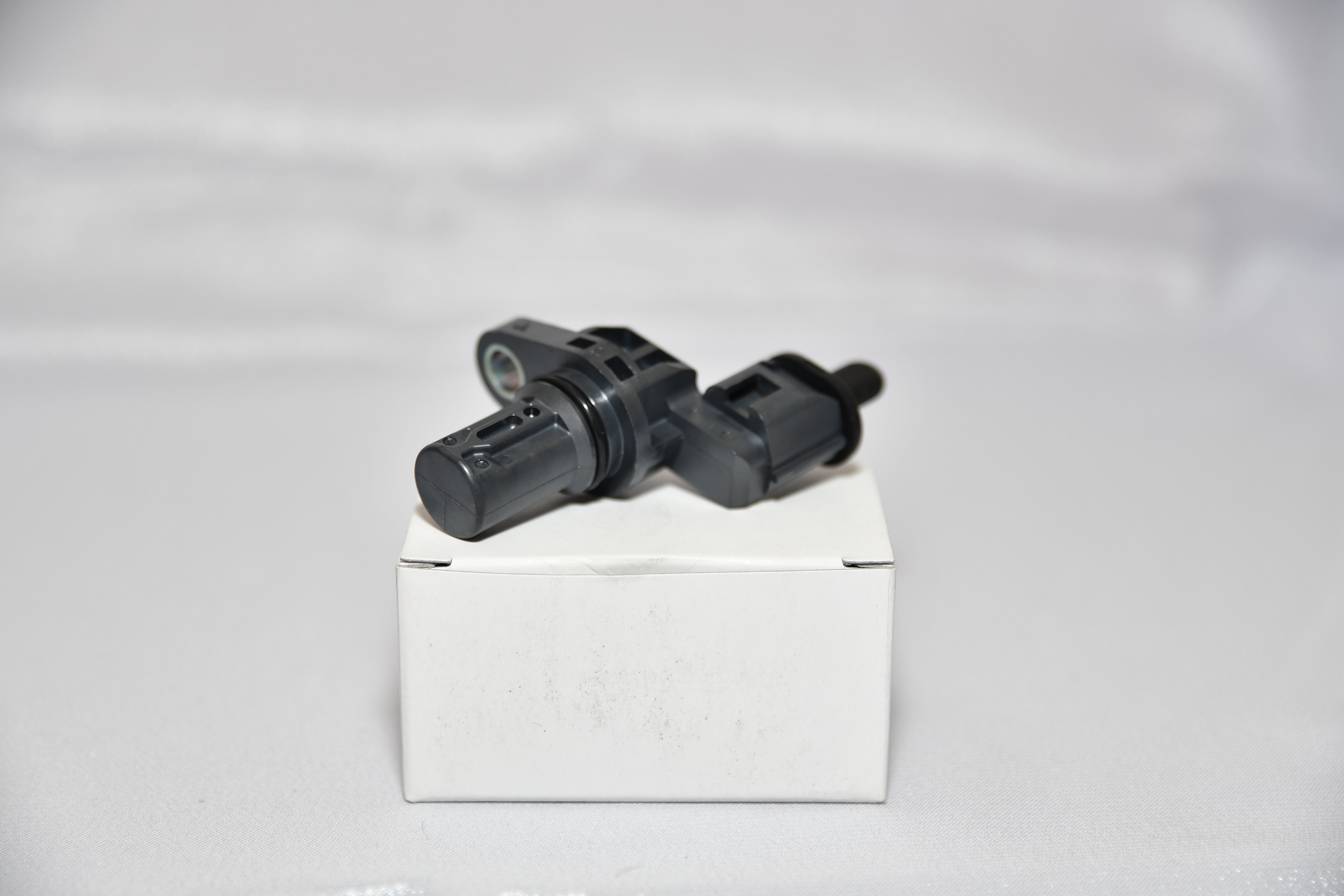 Japanese Mitsubishi Camshaft Sensor