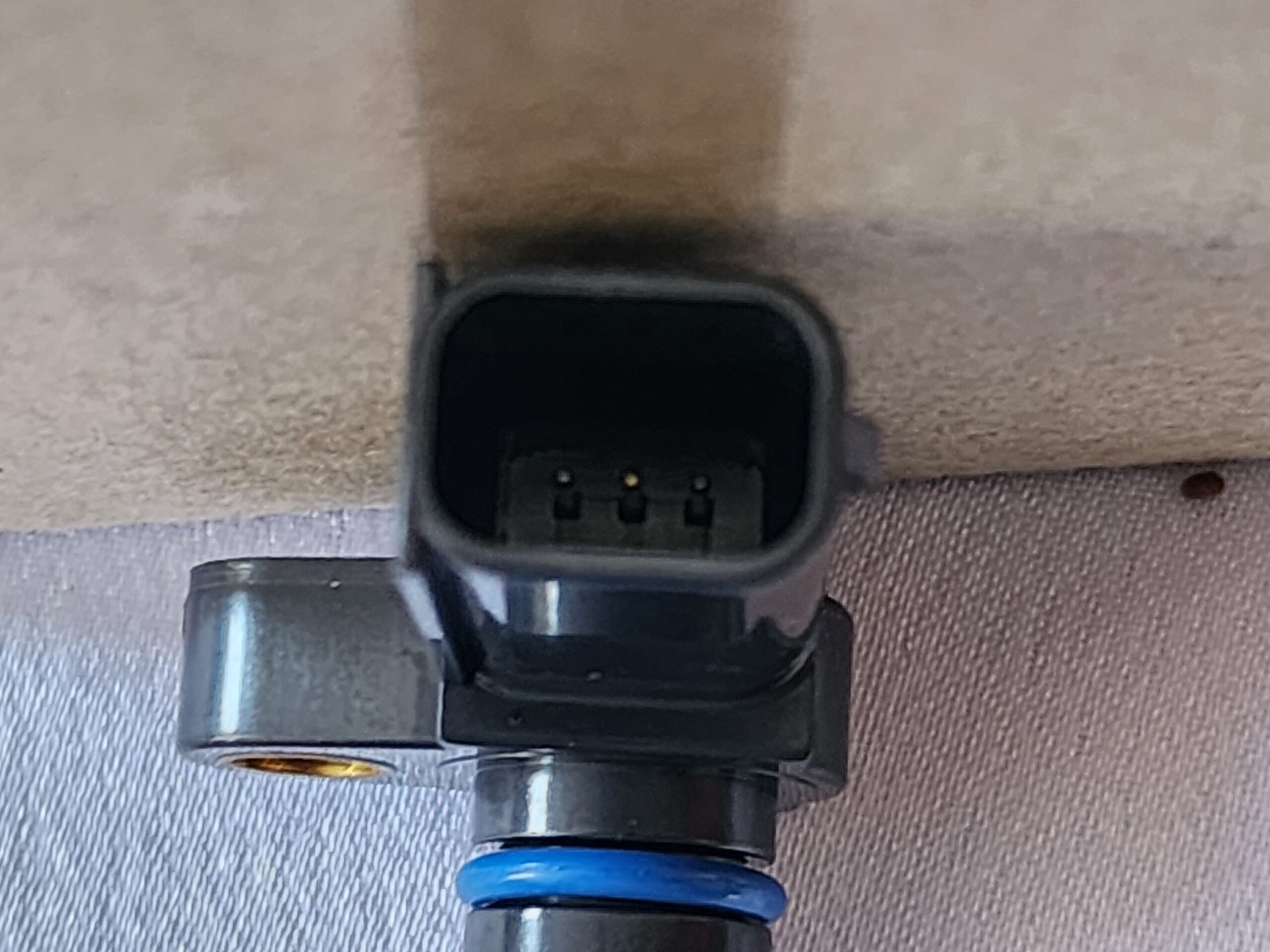 Japanese Subaru Fuel Pressure Regulator - Image 3