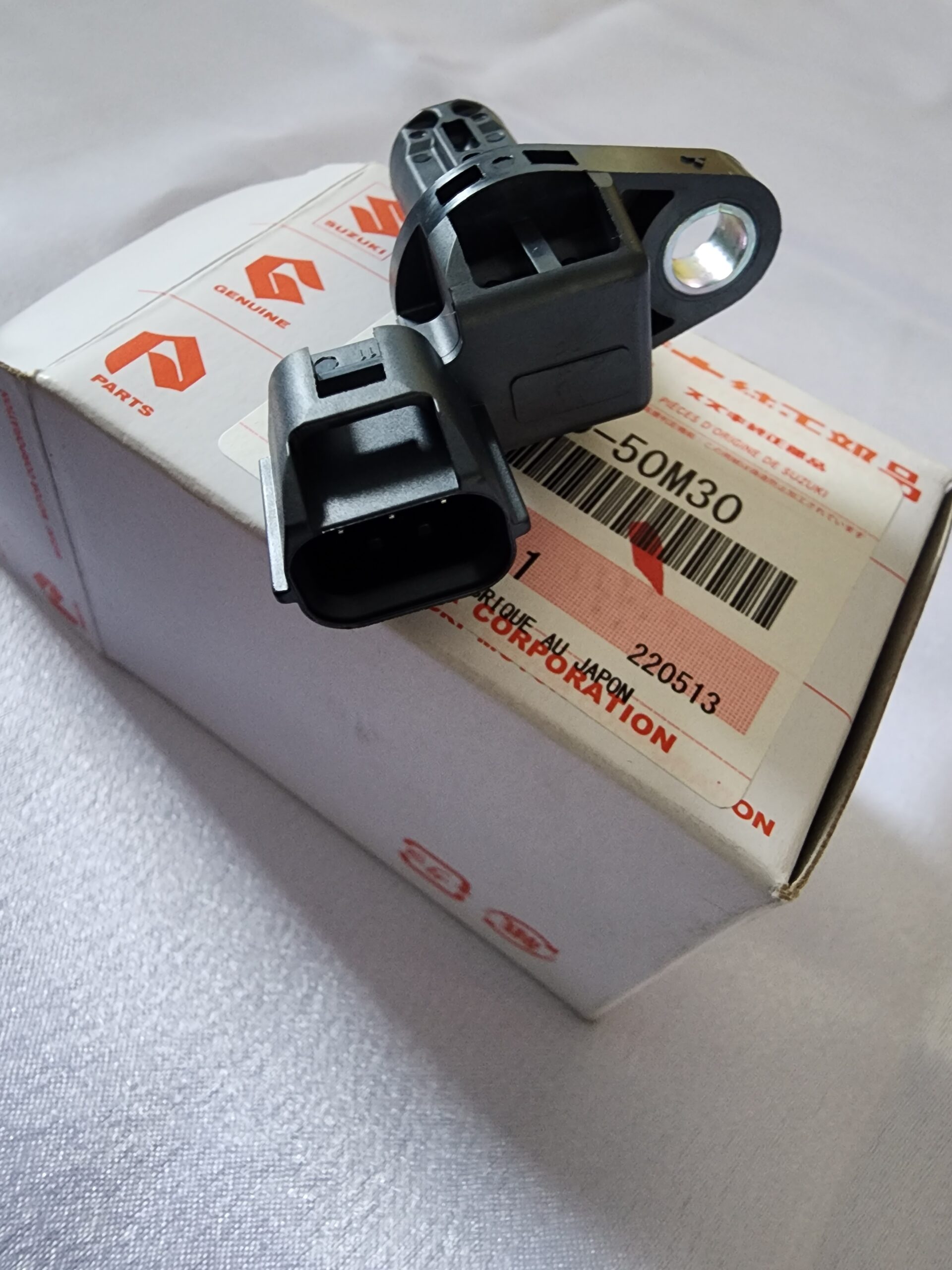 Japanese Suzuki Crankshaft Sensor