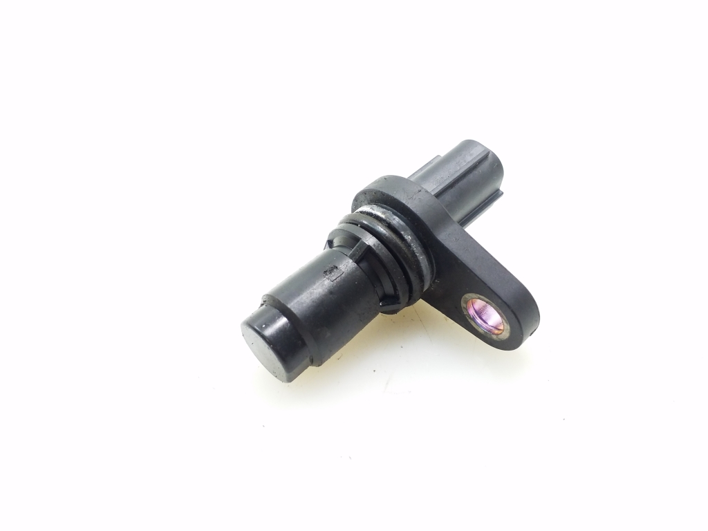Toyota Camshaft Sensor - Image 2